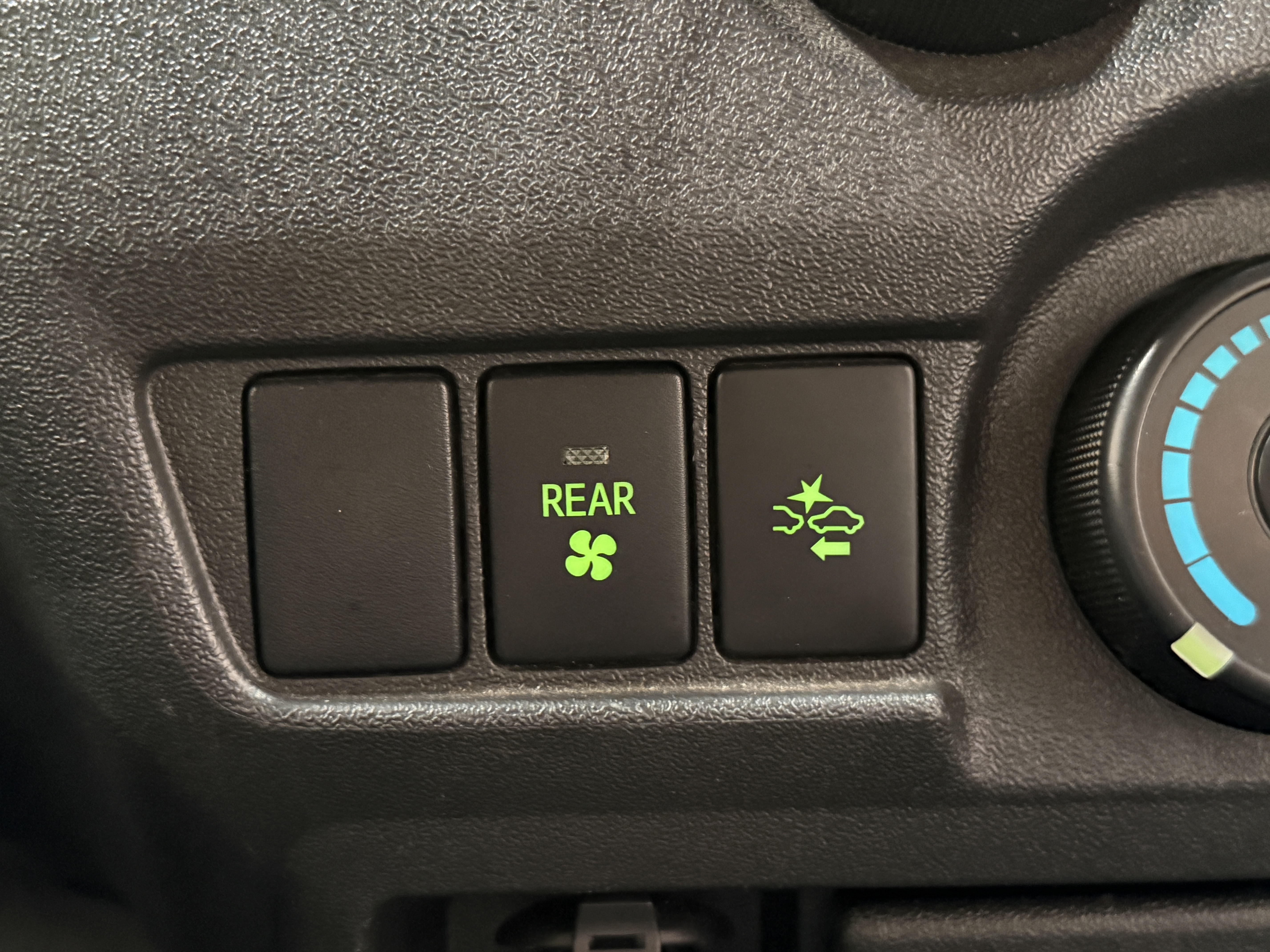 2020 Toyota Hiace DX vehicle photo