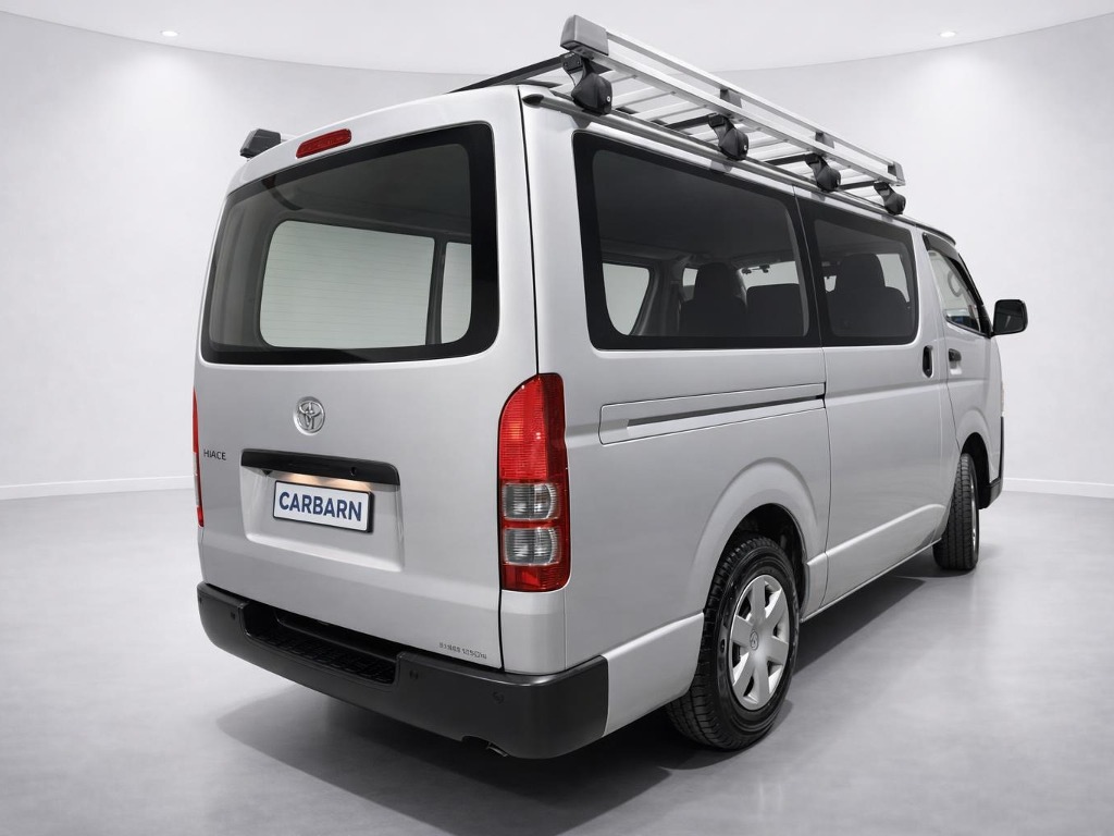 2020 Toyota Hiace DX rear exterior photo 3