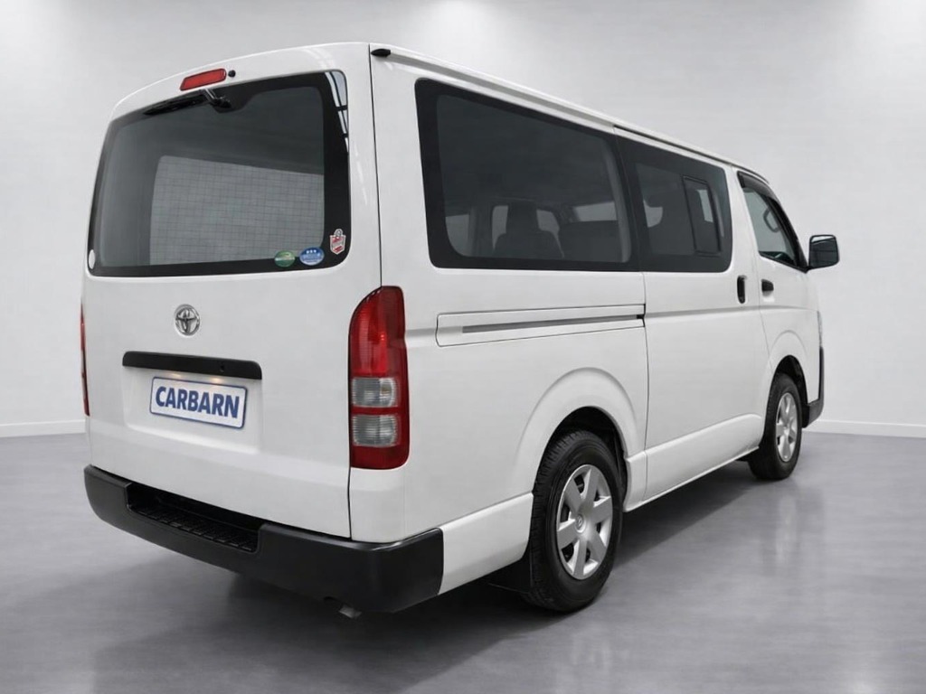 2018 Toyota Hiace DX rear exterior photo 3