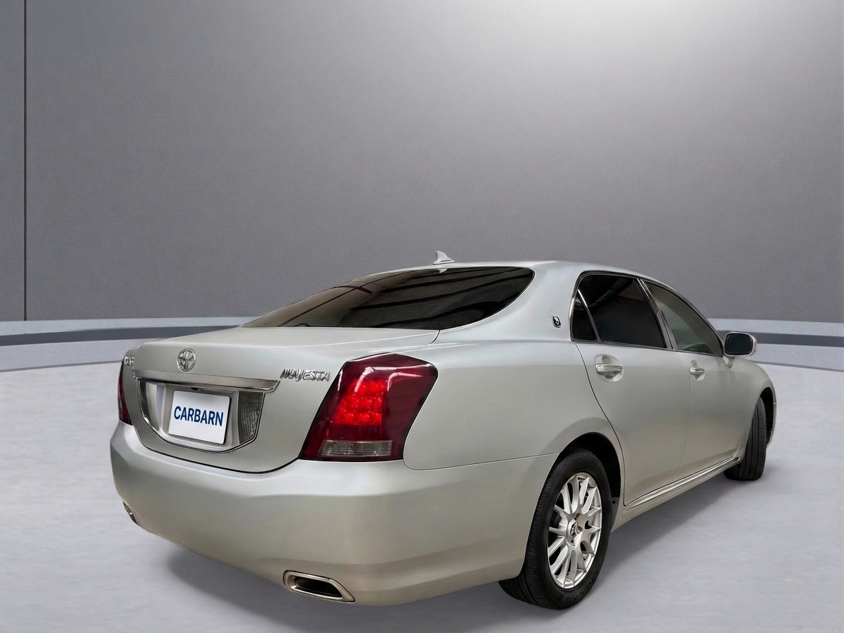 2011 Toyota Crown Majesta A Type vehicle photo photo 6