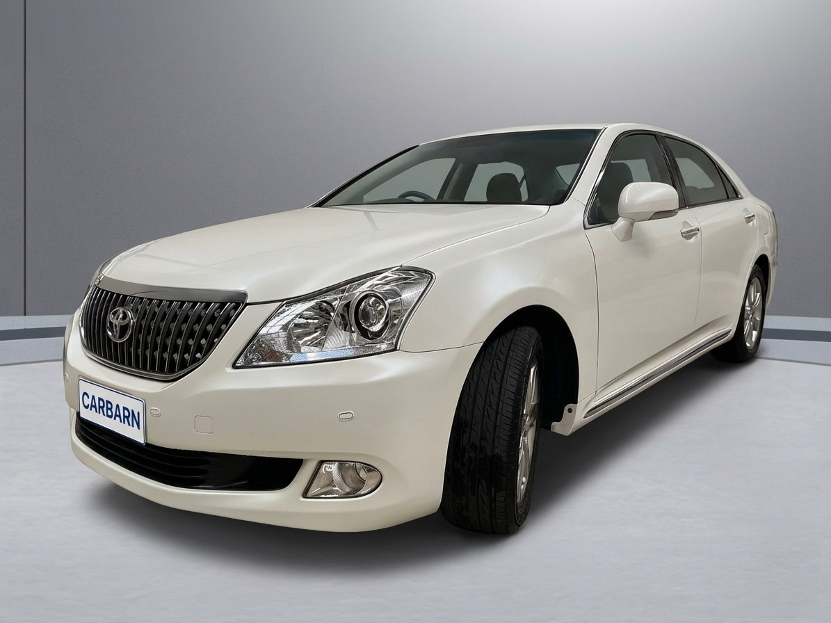 2012 Toyota Crown Majesta 4D vehicle photo photo 2