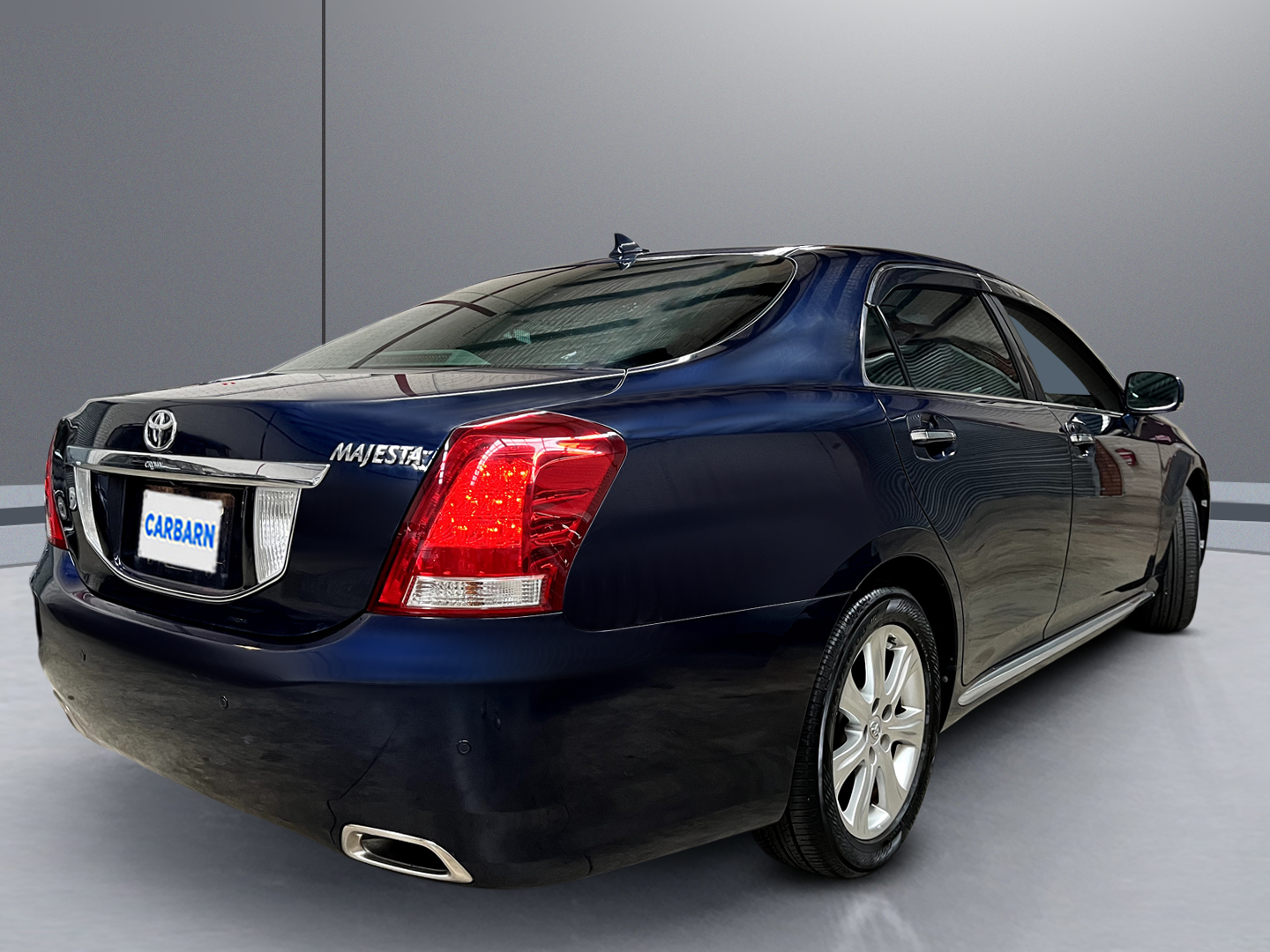 2012 Toyota Crown Majesta G Type vehicle photo photo 6