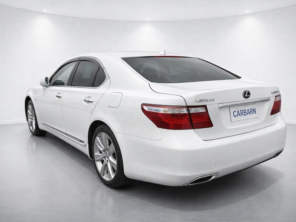 2007 Lexus LS 4WD vehicle photo photo 2