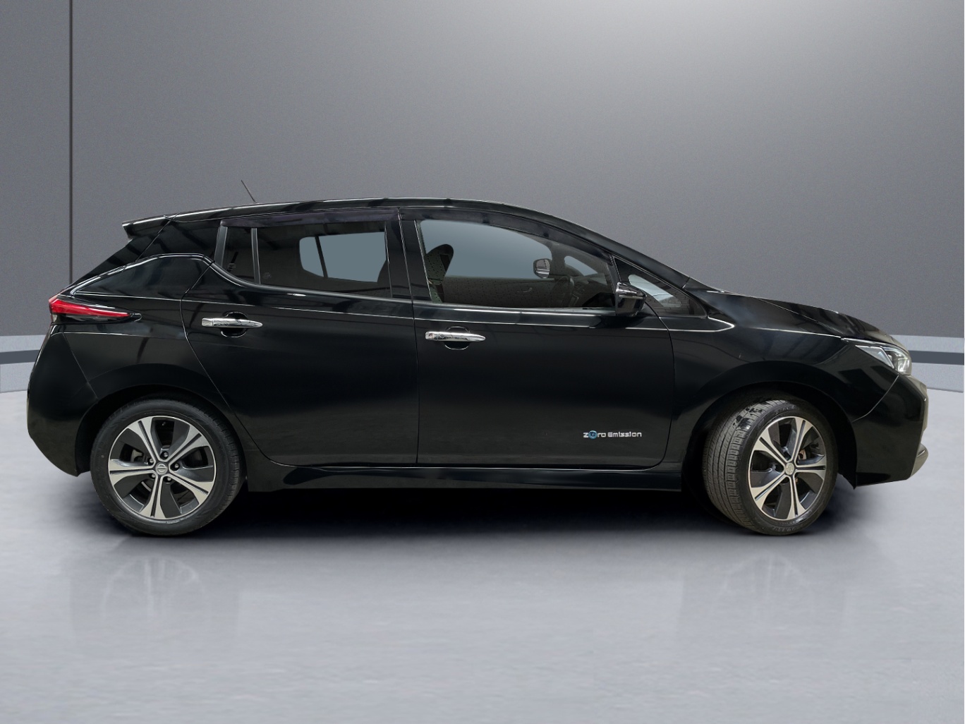 2019 Nissan Leaf X vehicle photo photo 6