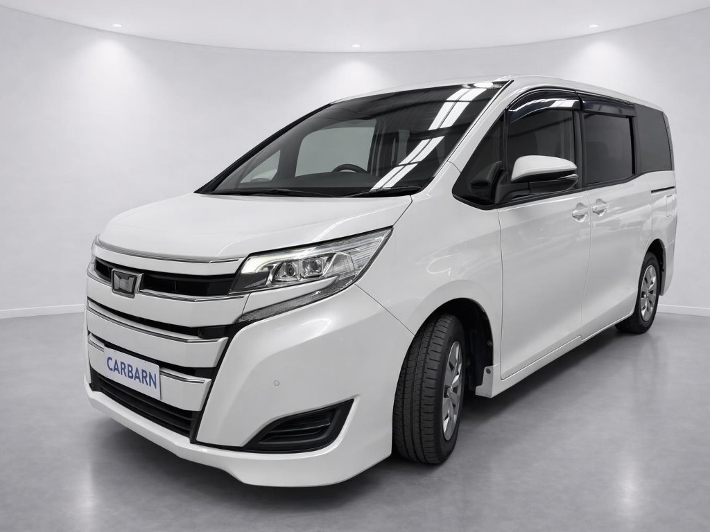 2021 Toyota Noah X front exterior at Carbarn Lidcombe photo 2