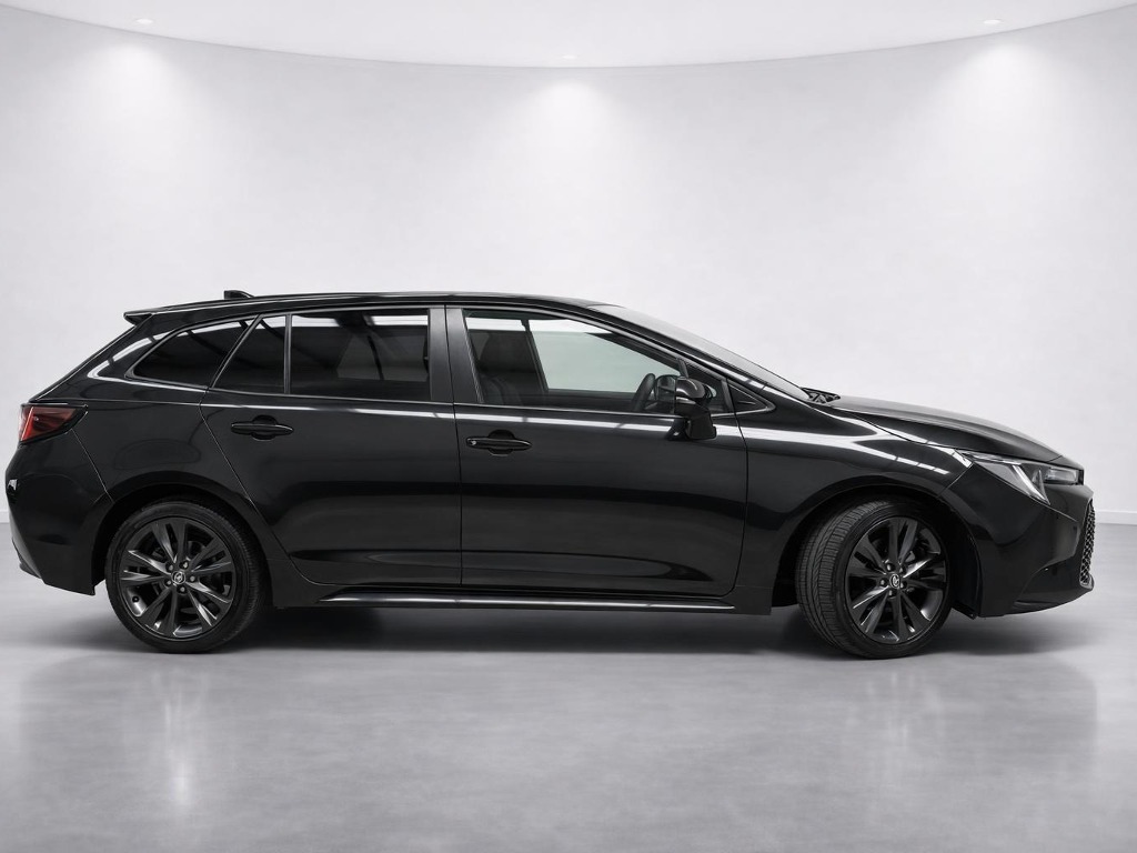 2022 Toyota Corolla Touring Hybrid WXB side exterior photo 2