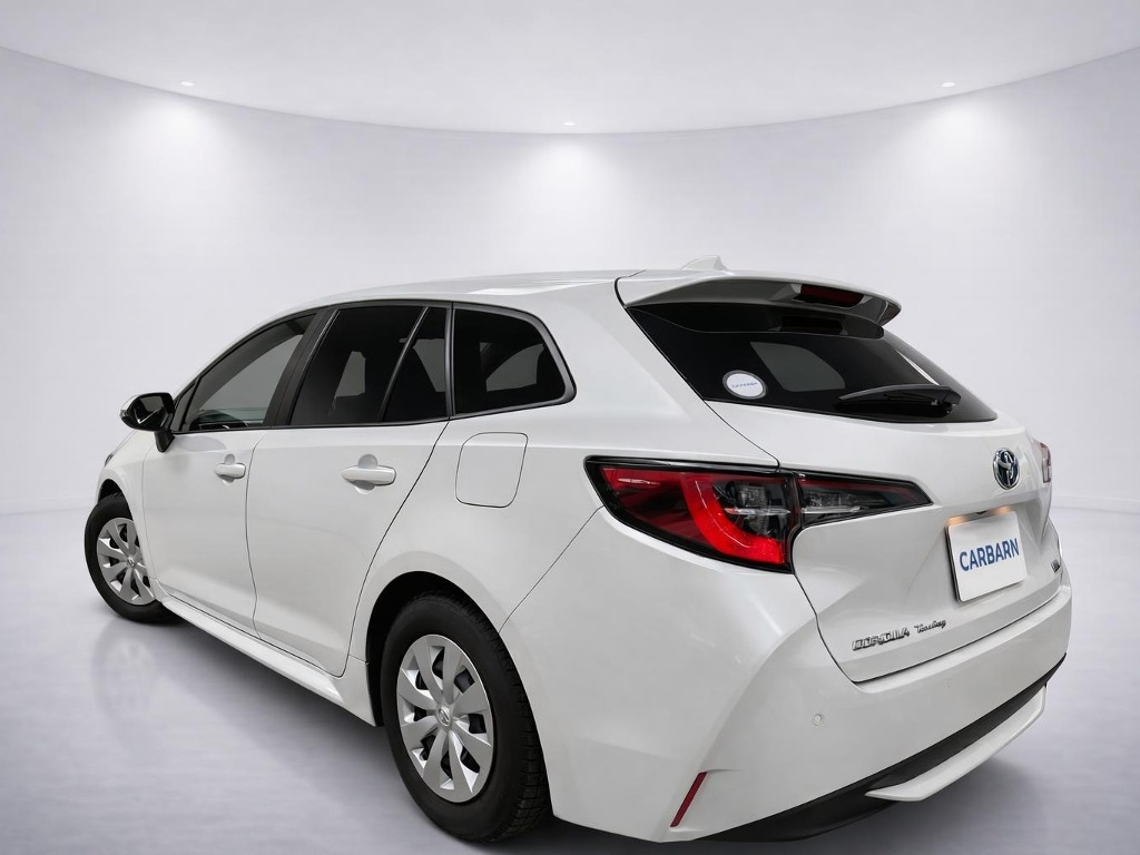 2022 Toyota Corolla Touring Hybrid G-X Plus rear exterior