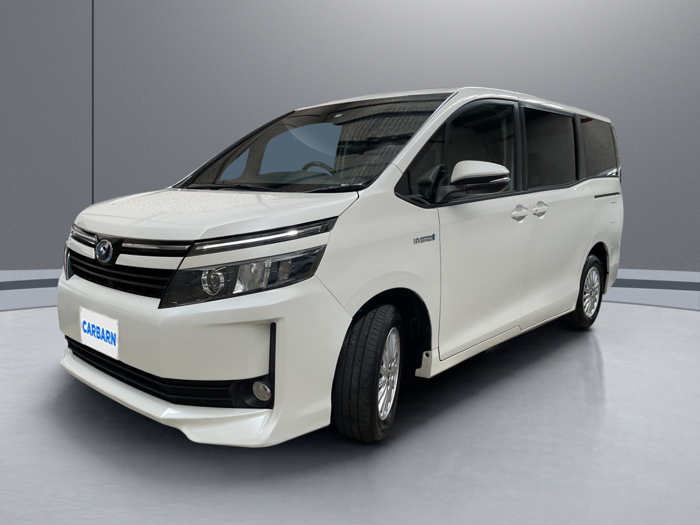 2014 Toyota Voxy Hybrid V vehicle photo photo 2