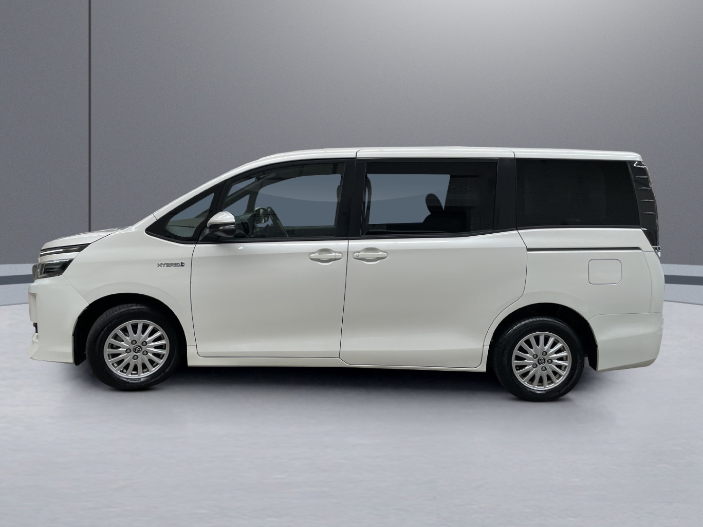2014 Toyota Voxy Hybrid V vehicle photo photo 3