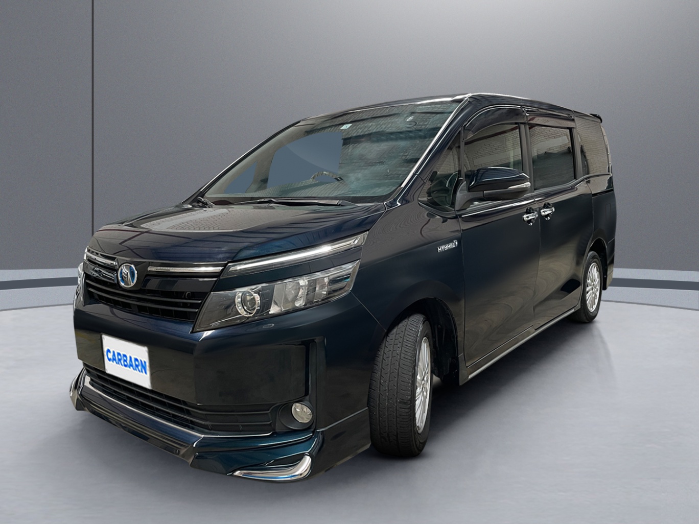 2014 Toyota Voxy Hybrid V vehicle photo photo 2