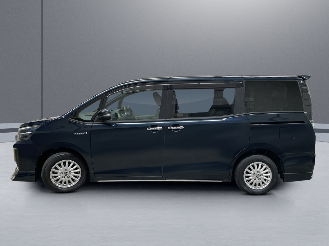 2014 Toyota Voxy Hybrid V vehicle photo photo 3