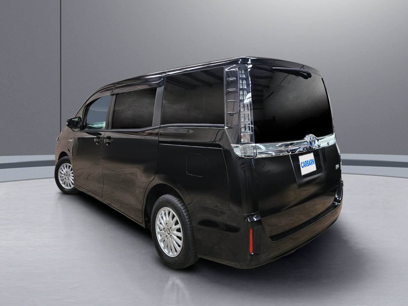 2014 Toyota Voxy Hybrid V vehicle photo photo 4