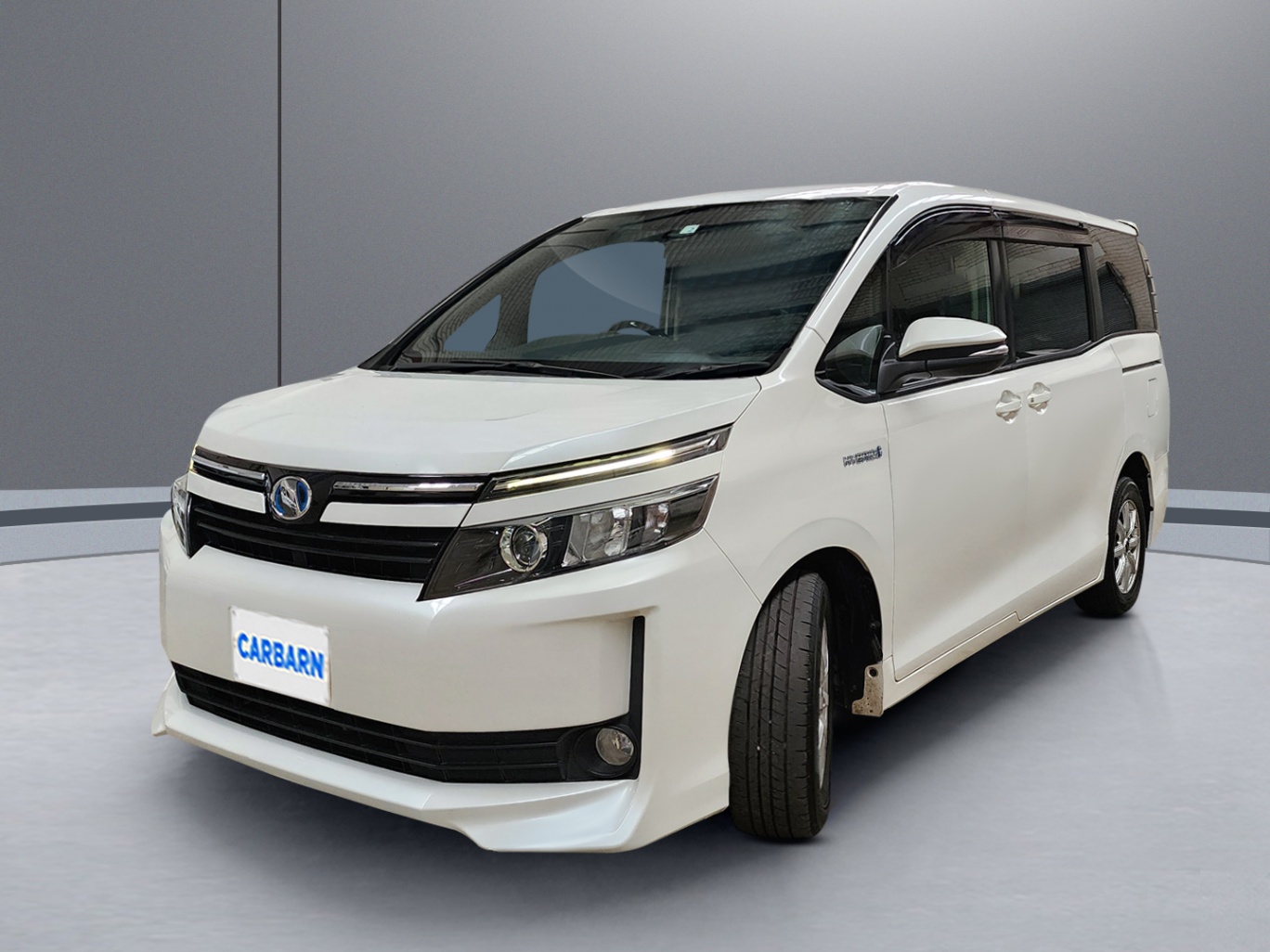 2014 Toyota Voxy Hybrid V vehicle photo photo 2