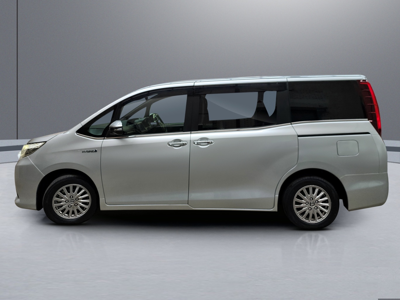 2014 Toyota Esquire Hybrid XI vehicle photo photo 3