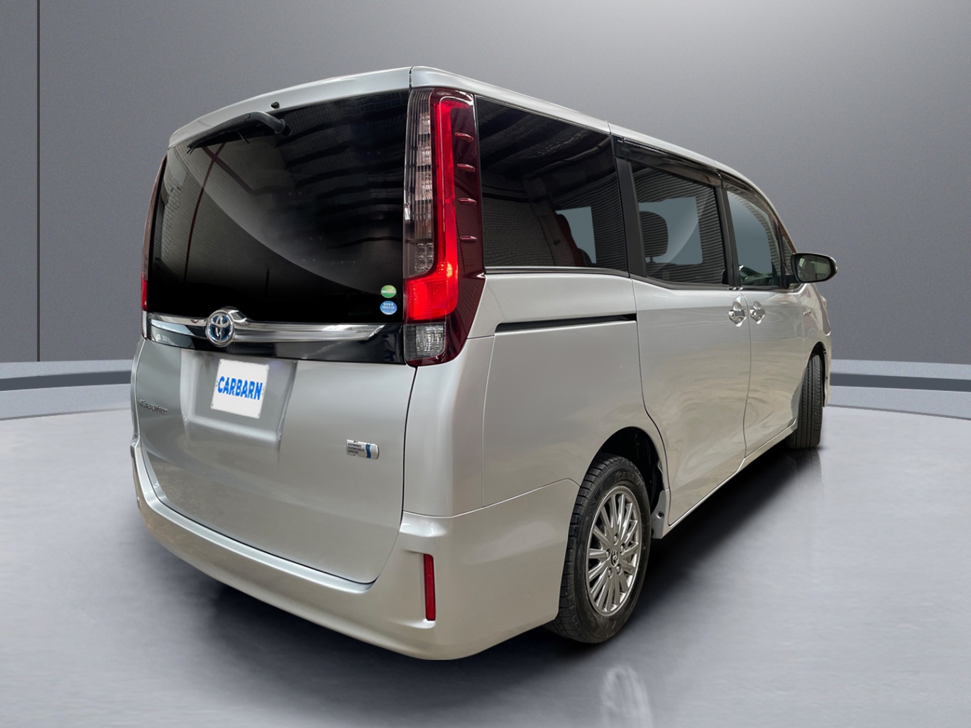 2014 Toyota Esquire Hybrid XI vehicle photo photo 6