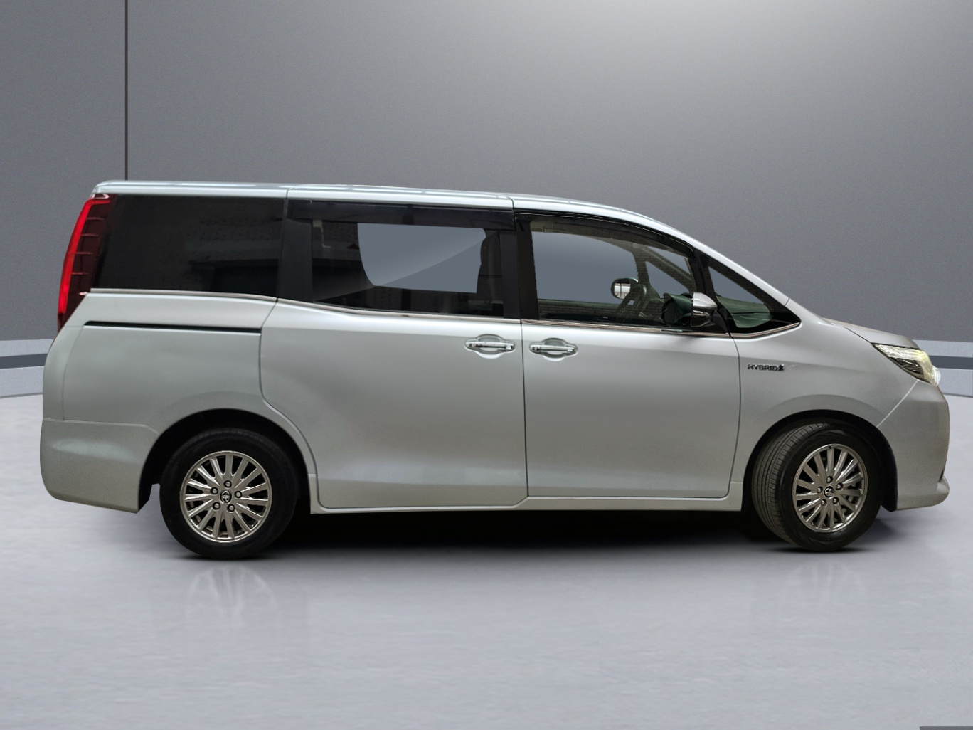 2014 Toyota Esquire Hybrid XI vehicle photo photo 7