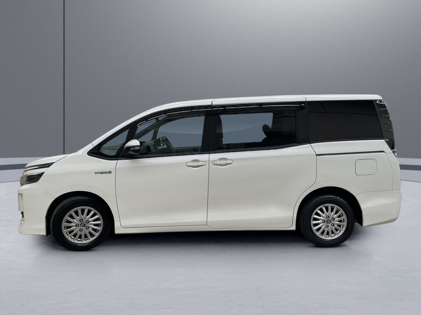 2015 Toyota Voxy Hybrid V vehicle photo photo 3