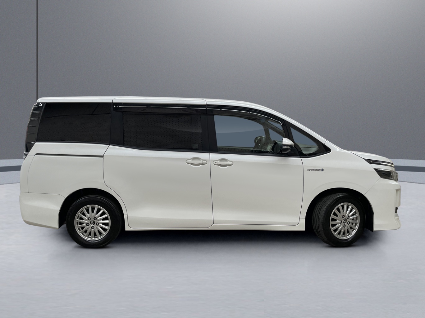 2015 Toyota Voxy Hybrid V vehicle photo photo 7