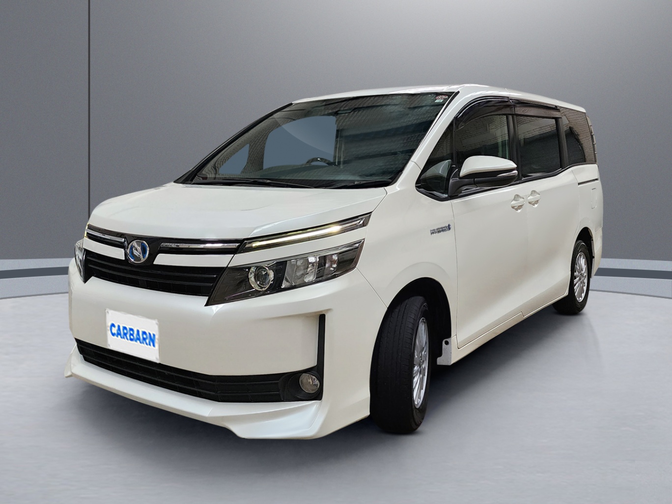2015 Toyota Voxy Hybrid V vehicle photo photo 2