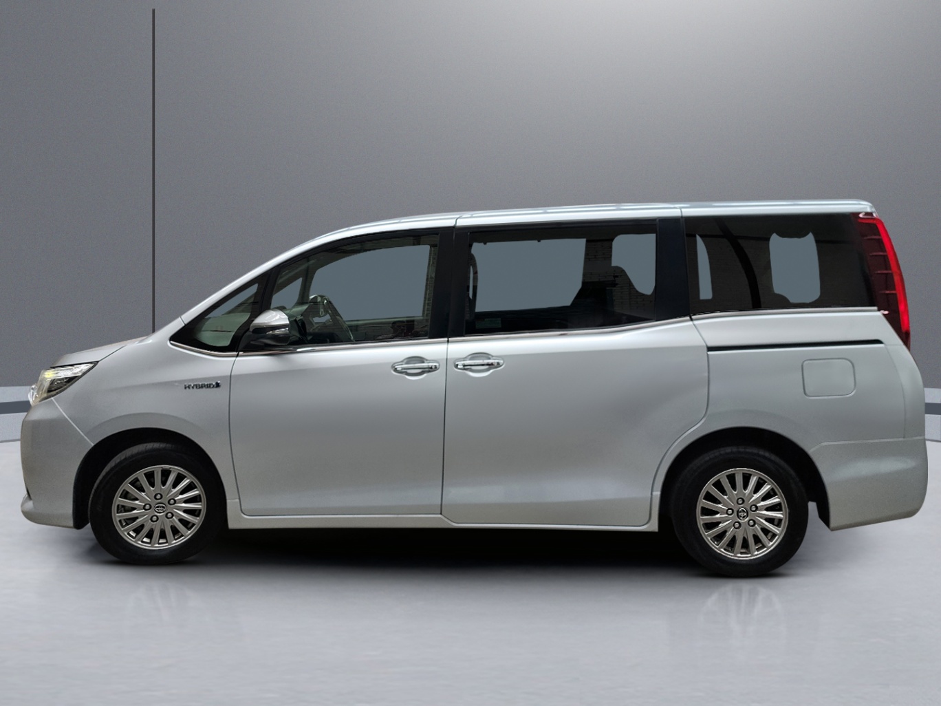 2015 Toyota Esquire Hybrid XI vehicle photo photo 3