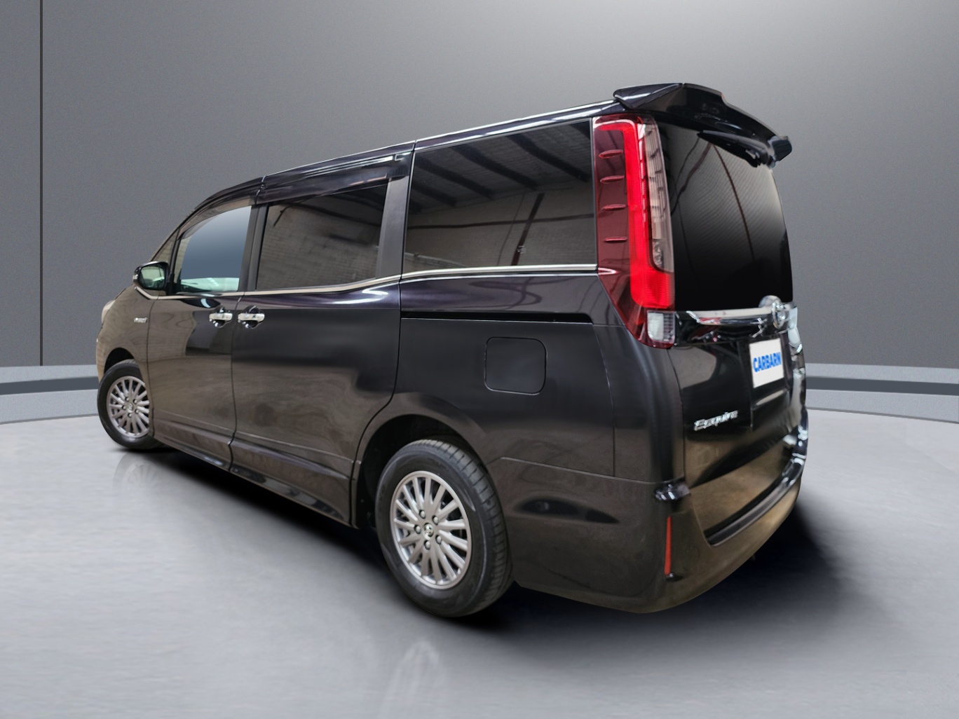 2015 Toyota Esquire Hybrid 1.8L Wagon 7-Seater, ZWR80G, 2ZR-FXE vehicle photo photo 4