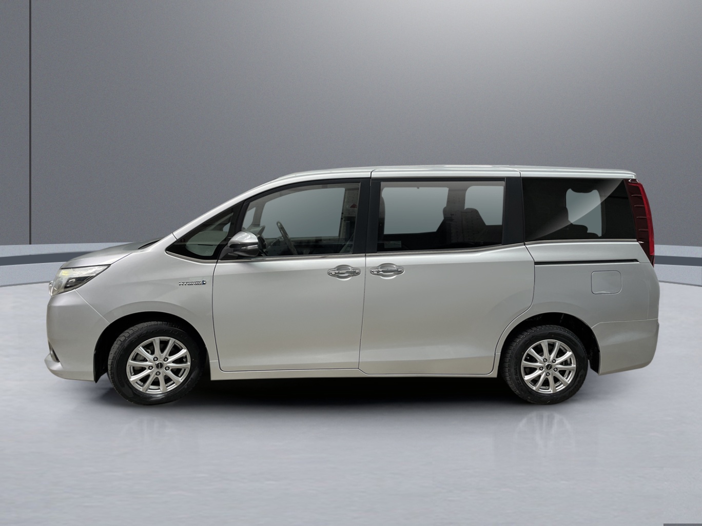 2015 Toyota Esquire Hybrid 1.8L Wagon 7-Seater, ZWR80G, 2ZR-FXE vehicle photo photo 3