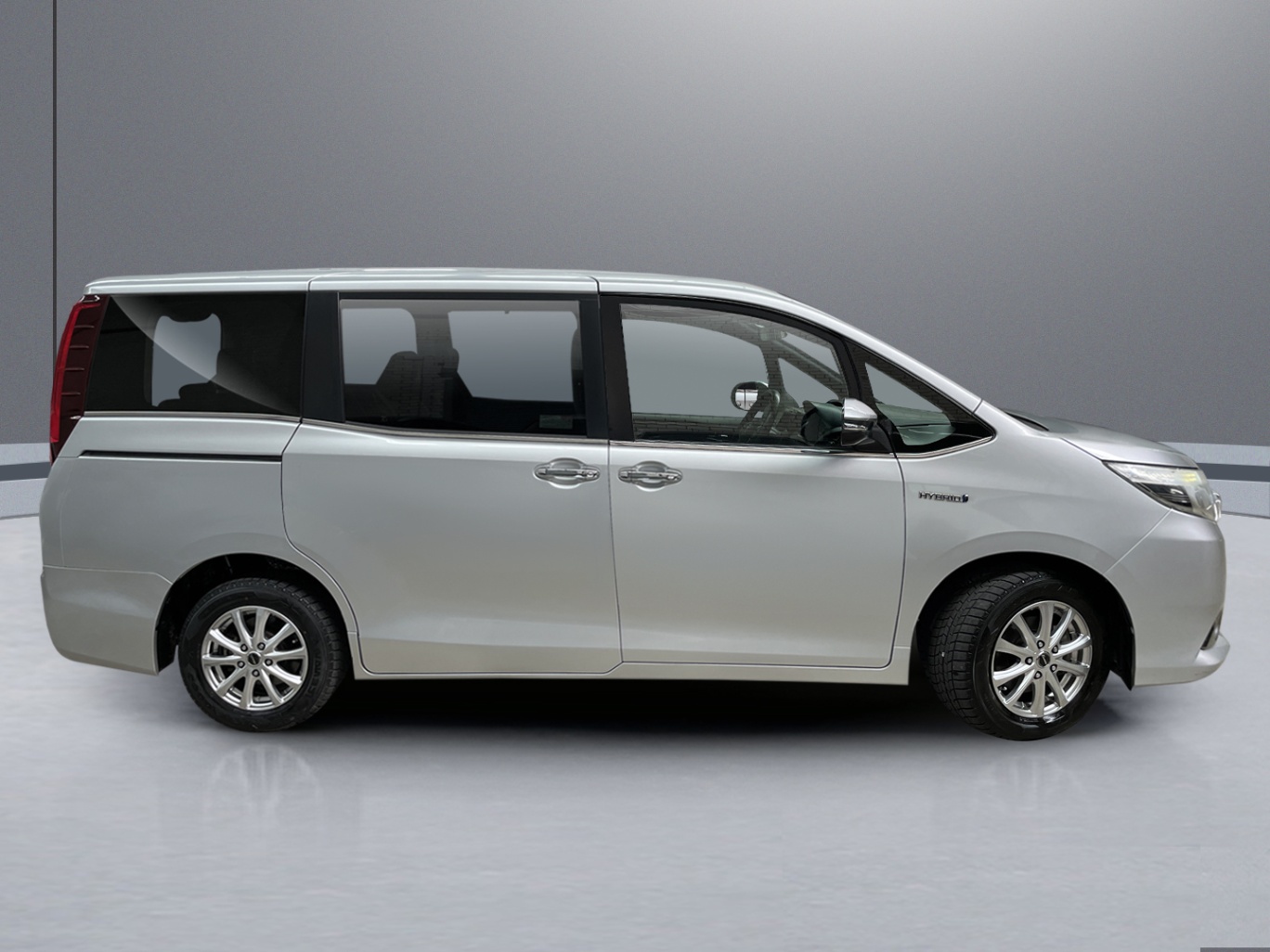 2015 Toyota Esquire Hybrid 1.8L Wagon 7-Seater, ZWR80G, 2ZR-FXE vehicle photo photo 7