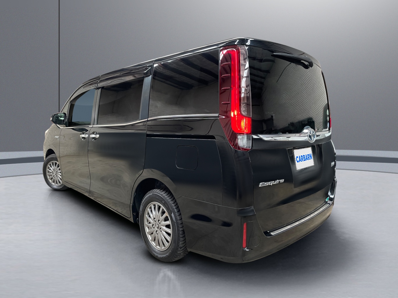 2015 Toyota Esquire Hybrid XI vehicle photo photo 4