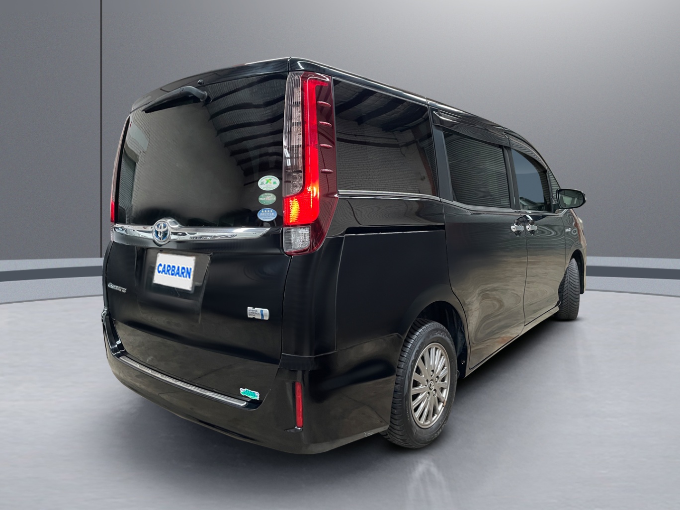 2015 Toyota Esquire Hybrid XI vehicle photo photo 6