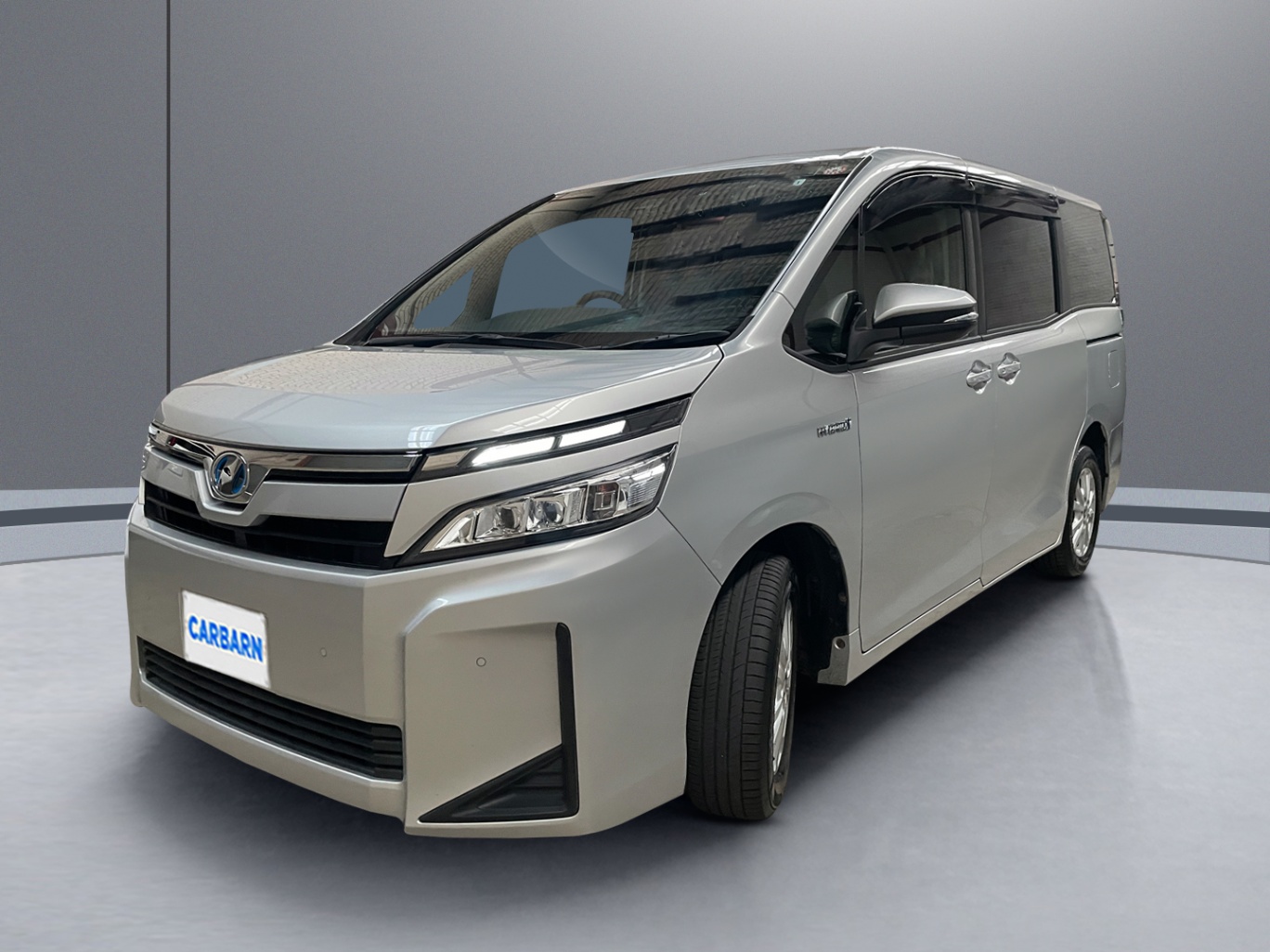 2019 Toyota Voxy Hybrid X vehicle photo photo 2