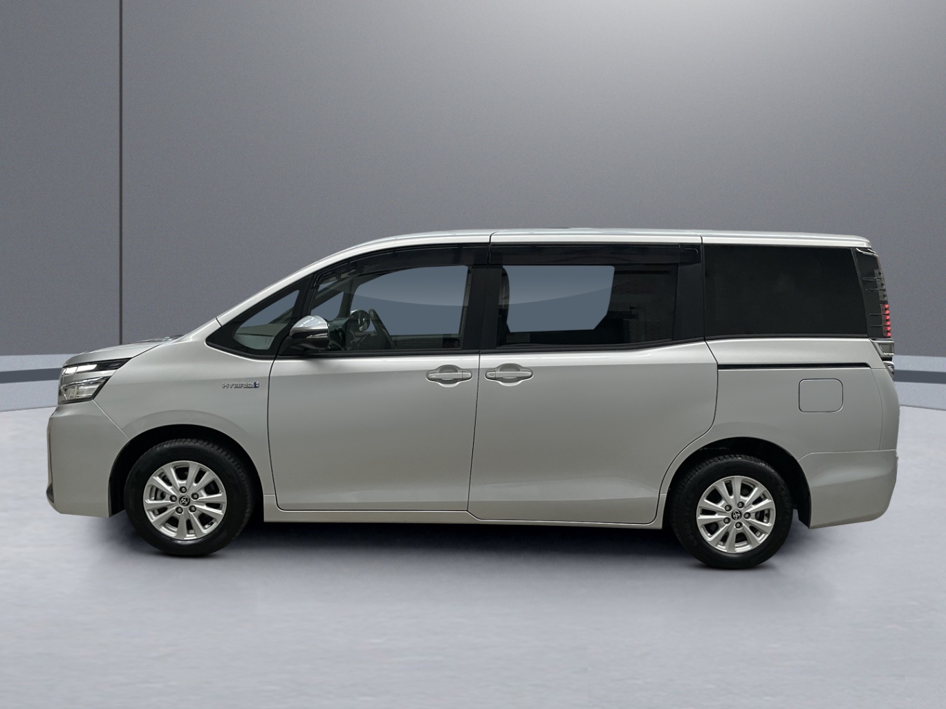 2019 Toyota Voxy Hybrid X vehicle photo photo 3