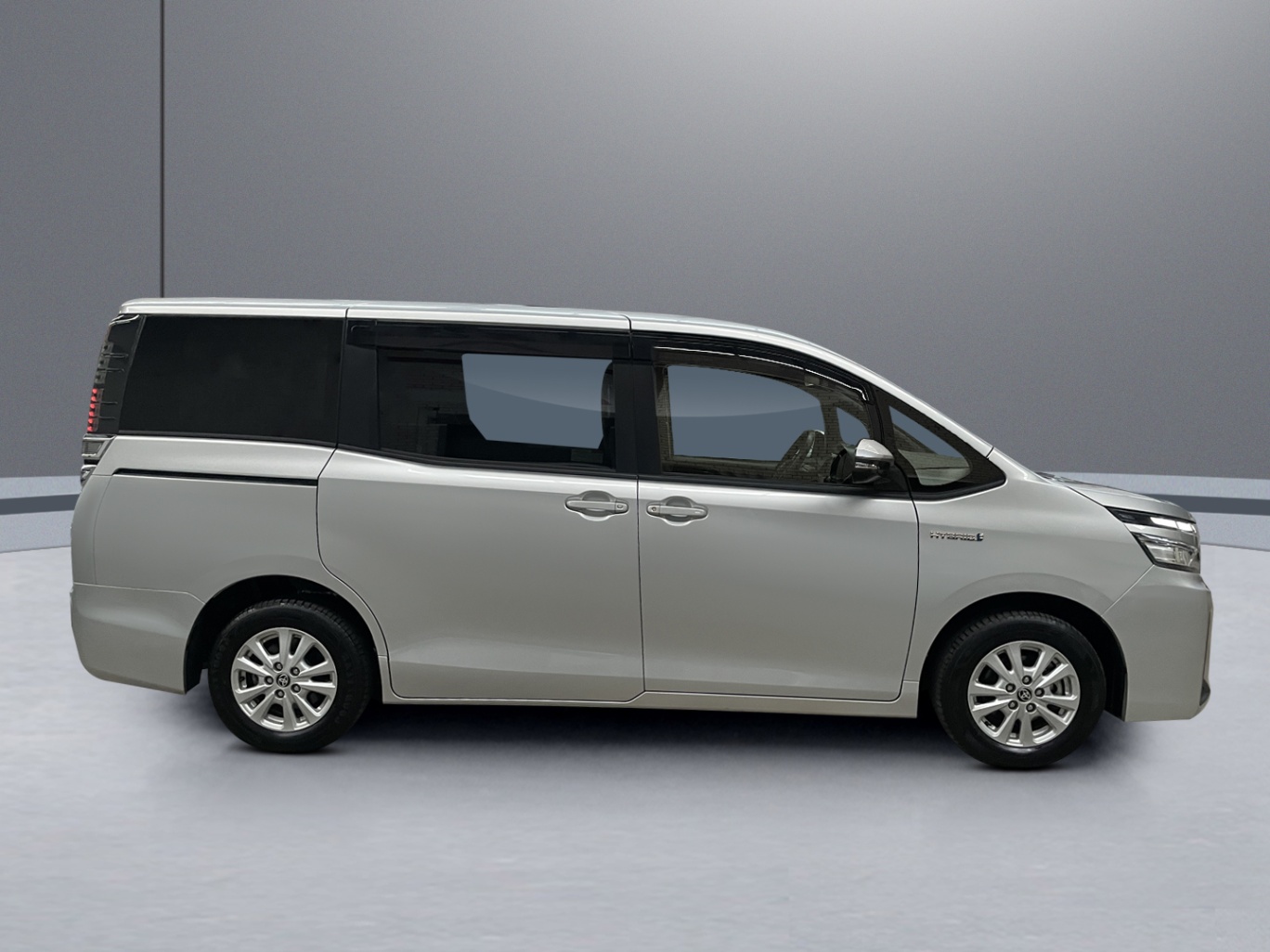 2019 Toyota Voxy Hybrid X vehicle photo photo 7