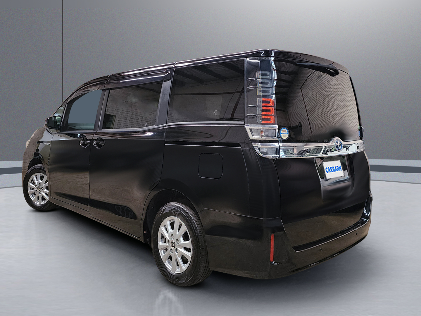 2020 Toyota Voxy Hybrid X vehicle photo photo 4