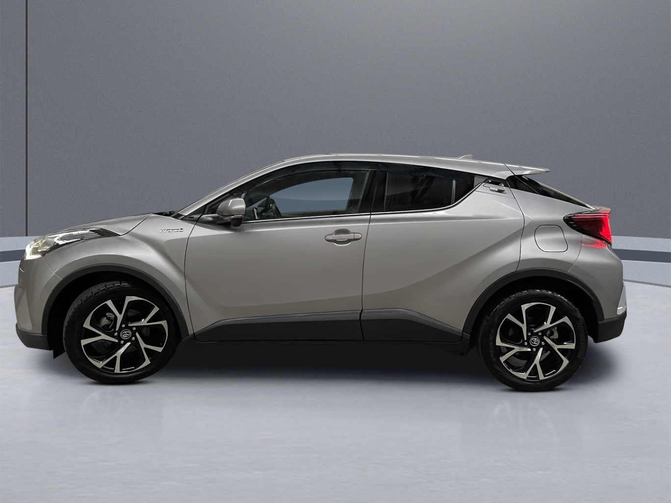 2018 Toyota C-HR G vehicle photo photo 3