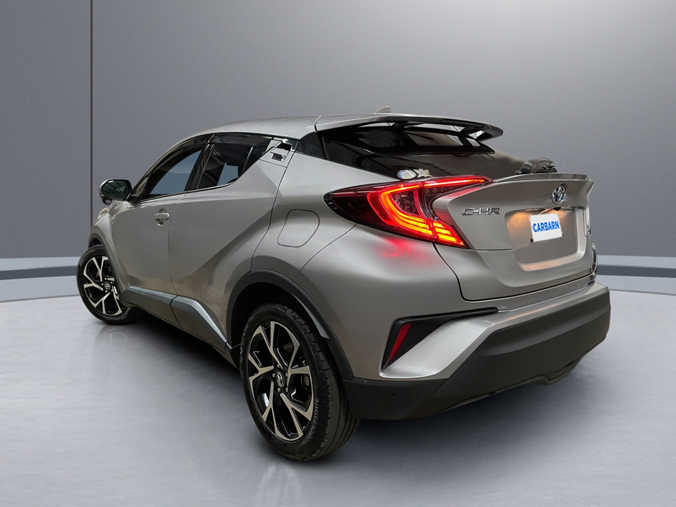 2018 Toyota C-HR G vehicle photo photo 4