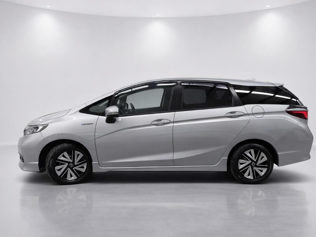 2019 Honda Shuttle Hybrid Honda Sensing side exterior photo 2