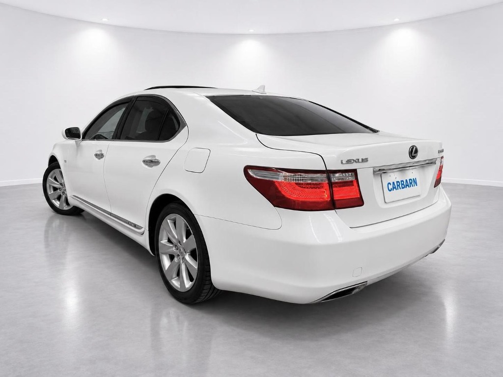 2007 Lexus LS Hybrid AWD rear exterior