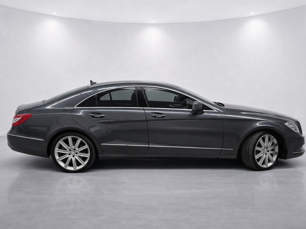 2013 Mercedes-Benz CLS-250 CDI side exterior photo 2