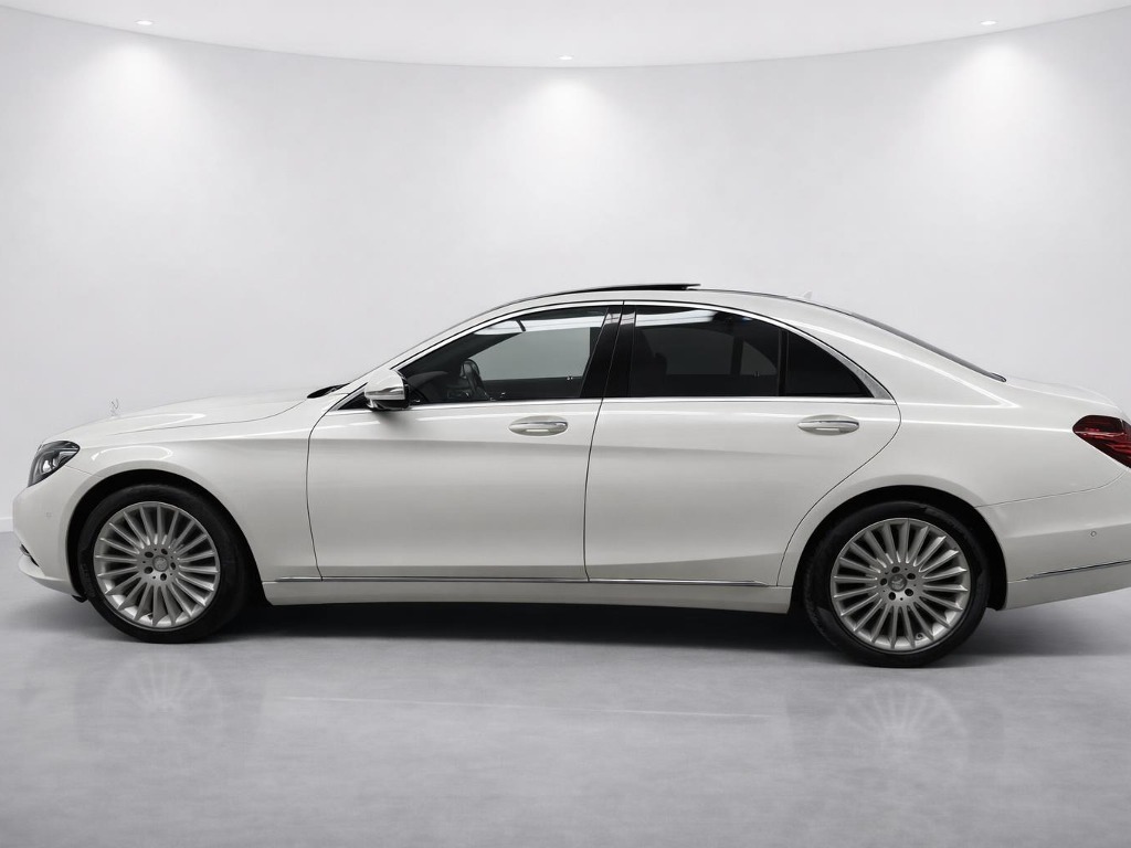 2014 Mercedes-Benz S-Class S400H Exclusive side exterior