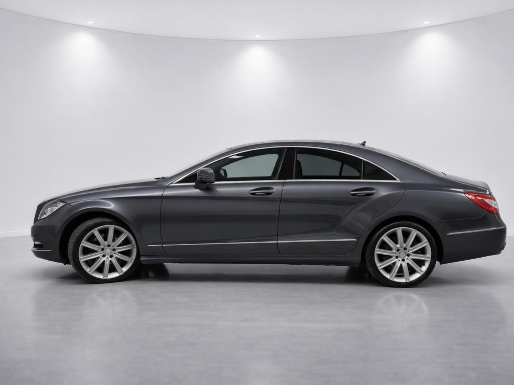 2013 Mercedes-Benz CLS-250 CDI side exterior
