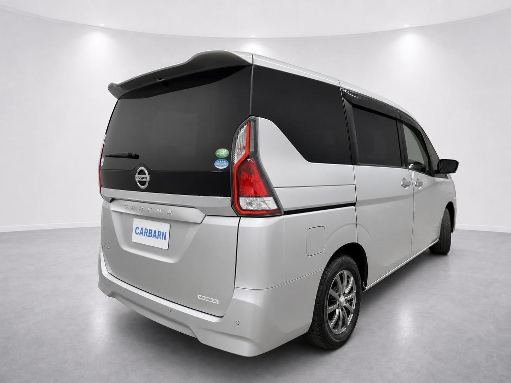 2021 Nissan Serena XV Hybrid rear exterior photo 3