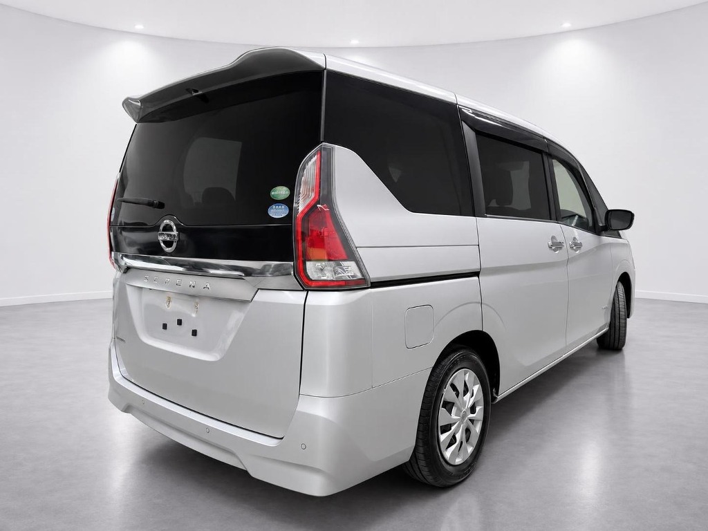 2021 Nissan Serena XV rear exterior photo 3