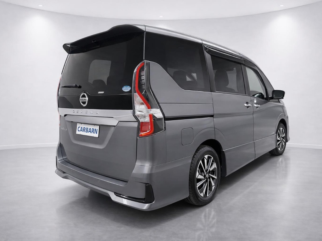 2021 Nissan Serena Highway Star V rear exterior photo 3