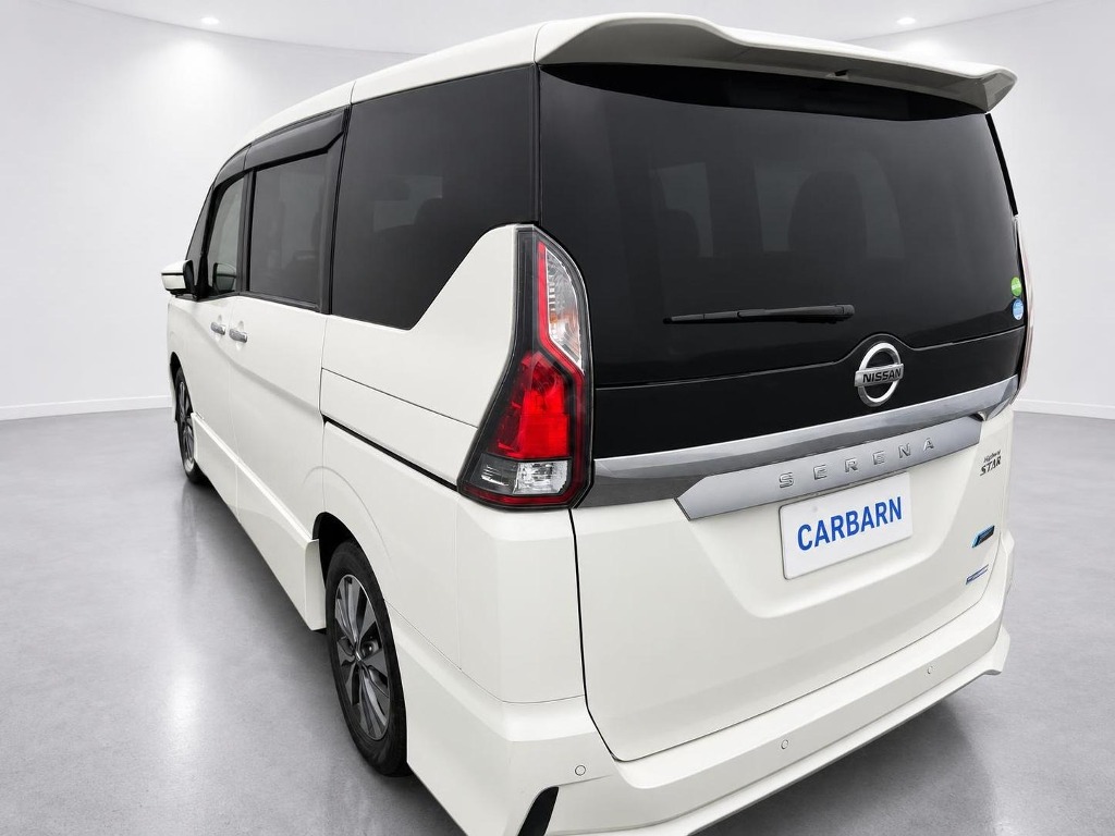 2017 Nissan Serena Highway Star V 8 Seater rear exterior