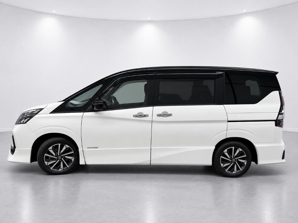 2021 Nissan Serena Highway Star V side exterior photo 2