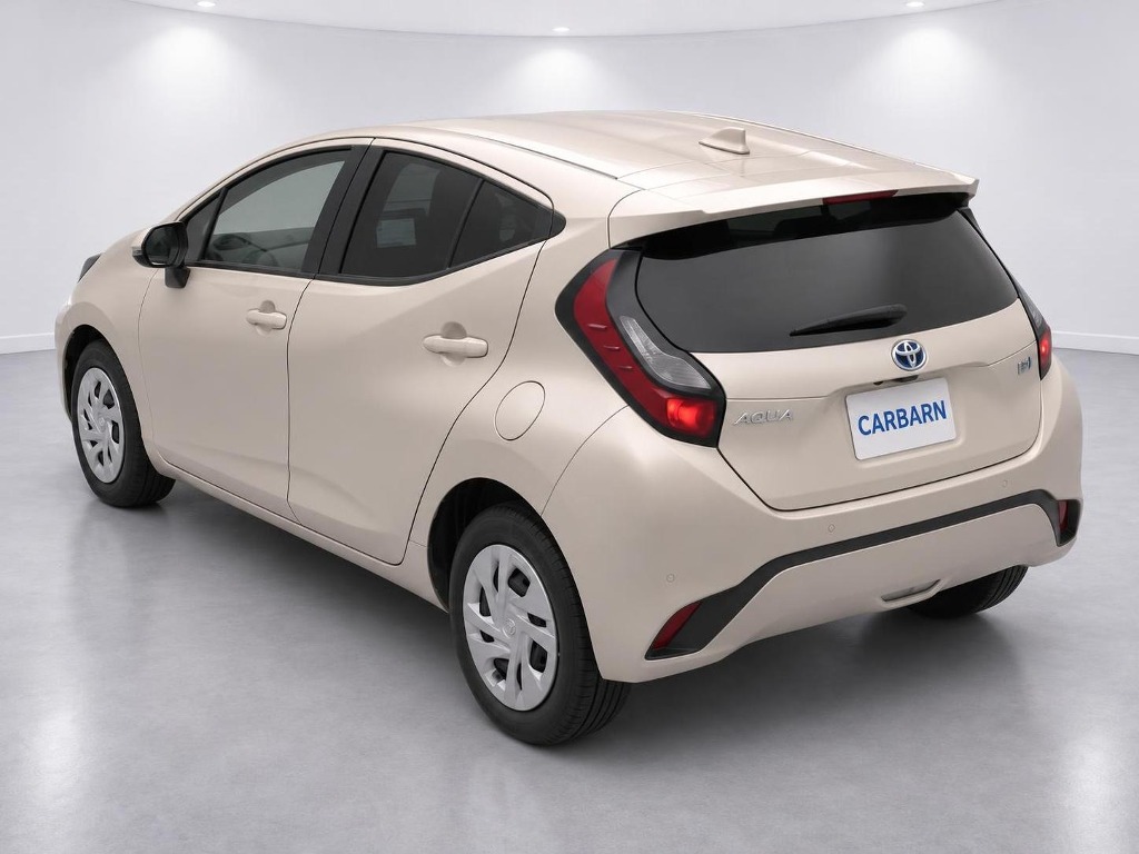 2022 Toyota Aqua X rear exterior