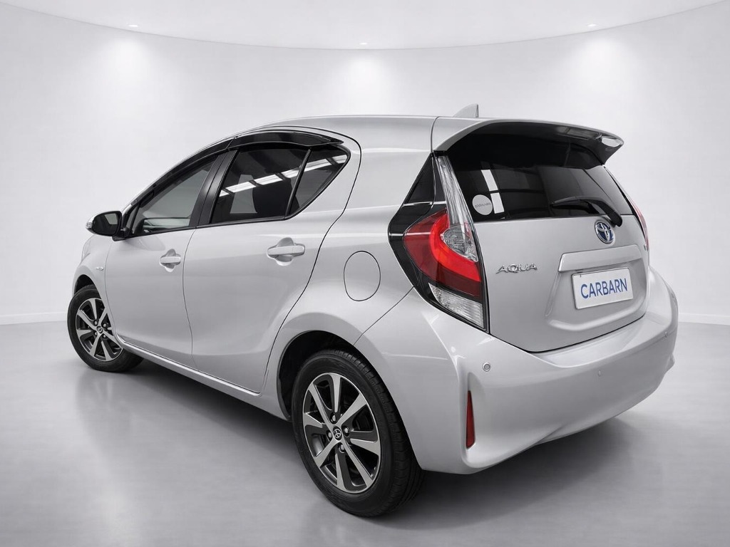 2019 Toyota Aqua Hybrid rear exterior