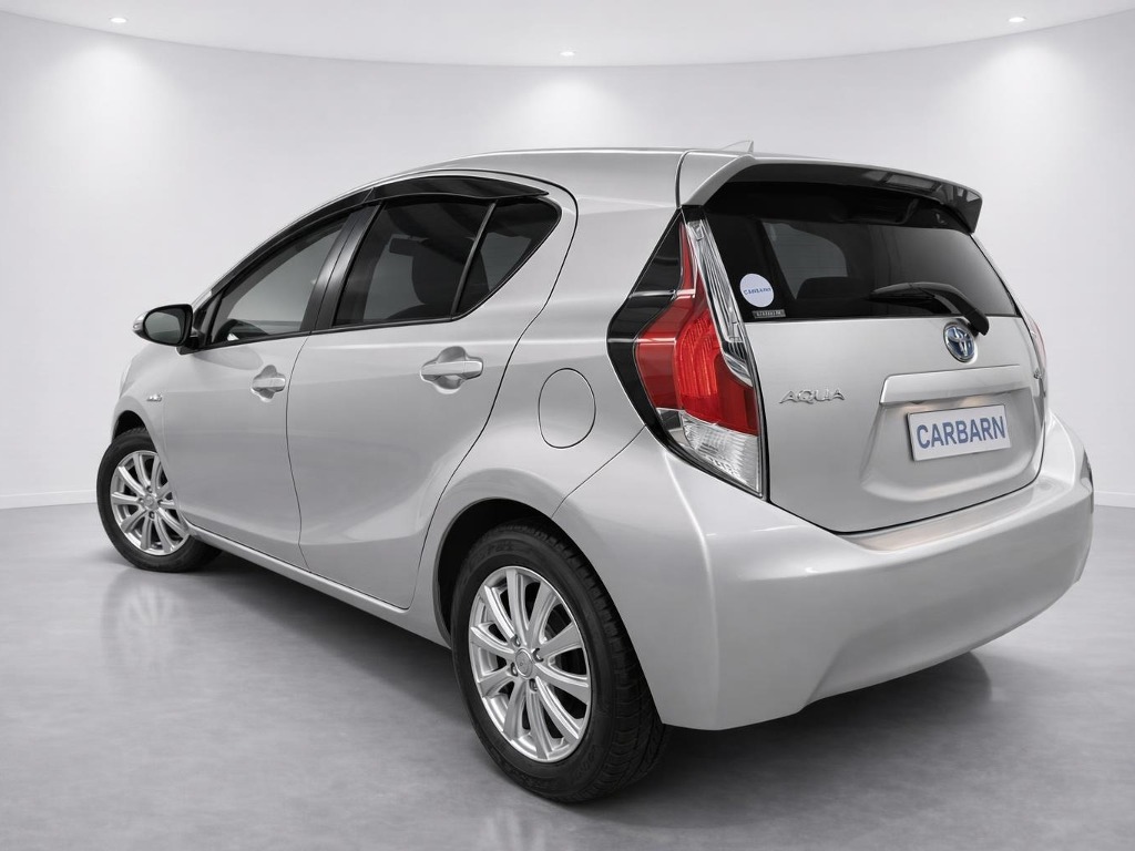 2017 Toyota Aqua S Hybrid rear exterior