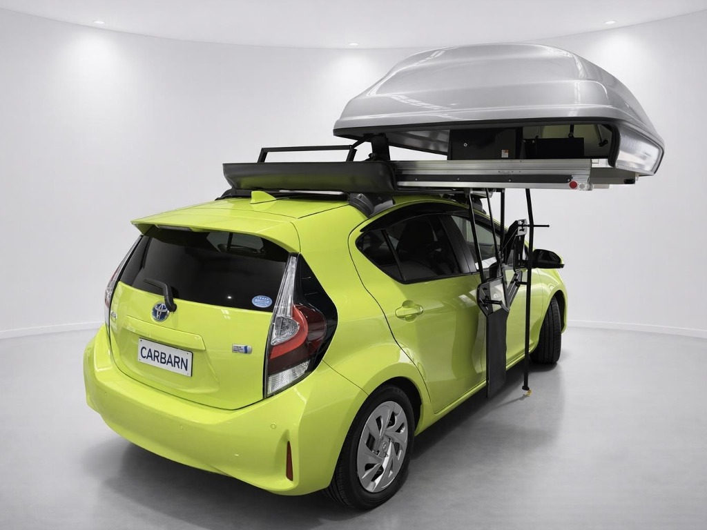 2021 Toyota Aqua S Hybrid rear exterior photo 3