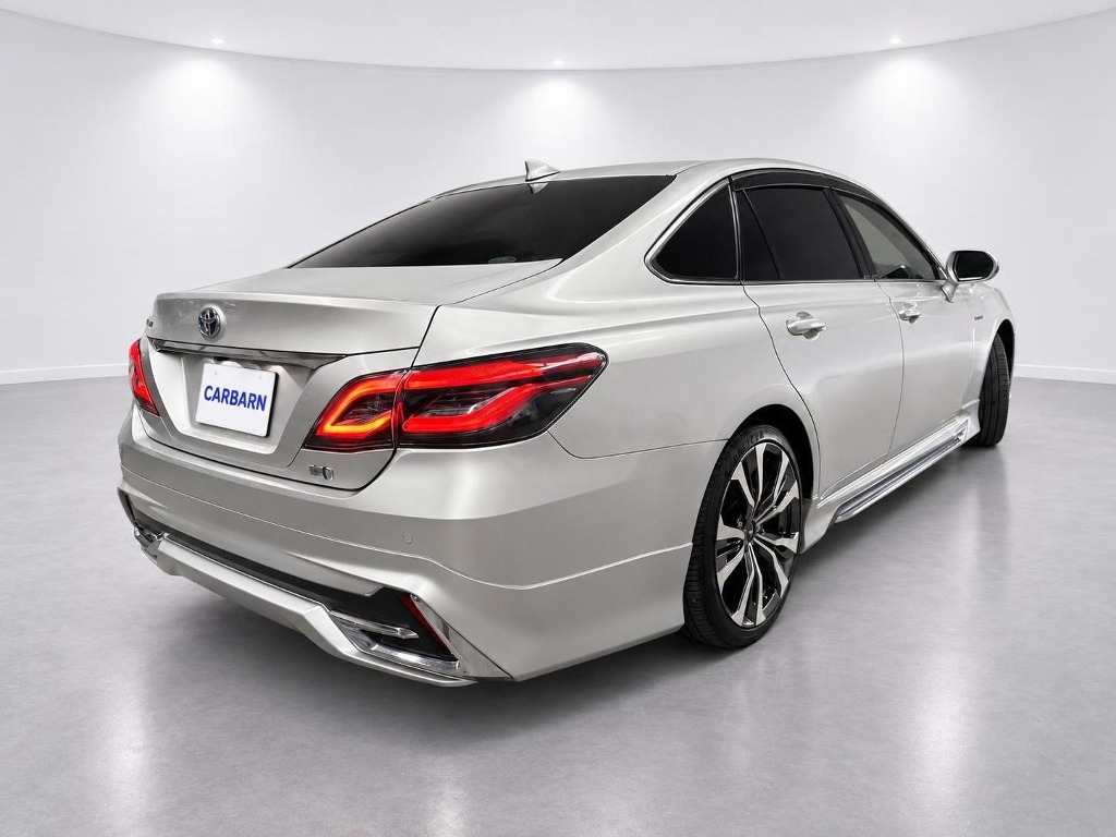 2019 Toyota Crown SC Package rear exterior photo 3
